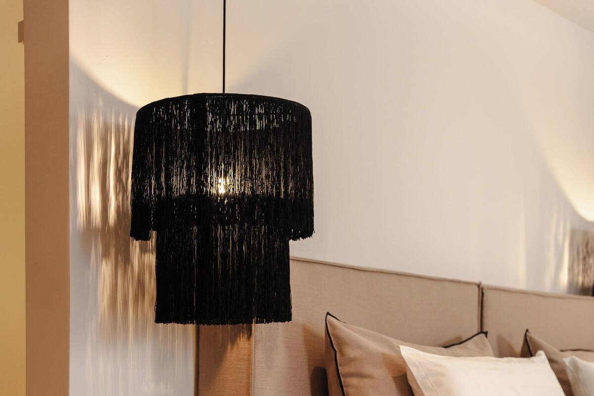 1 Schlafzimmer, hochwertige Bettwaren, individuell dekoriert