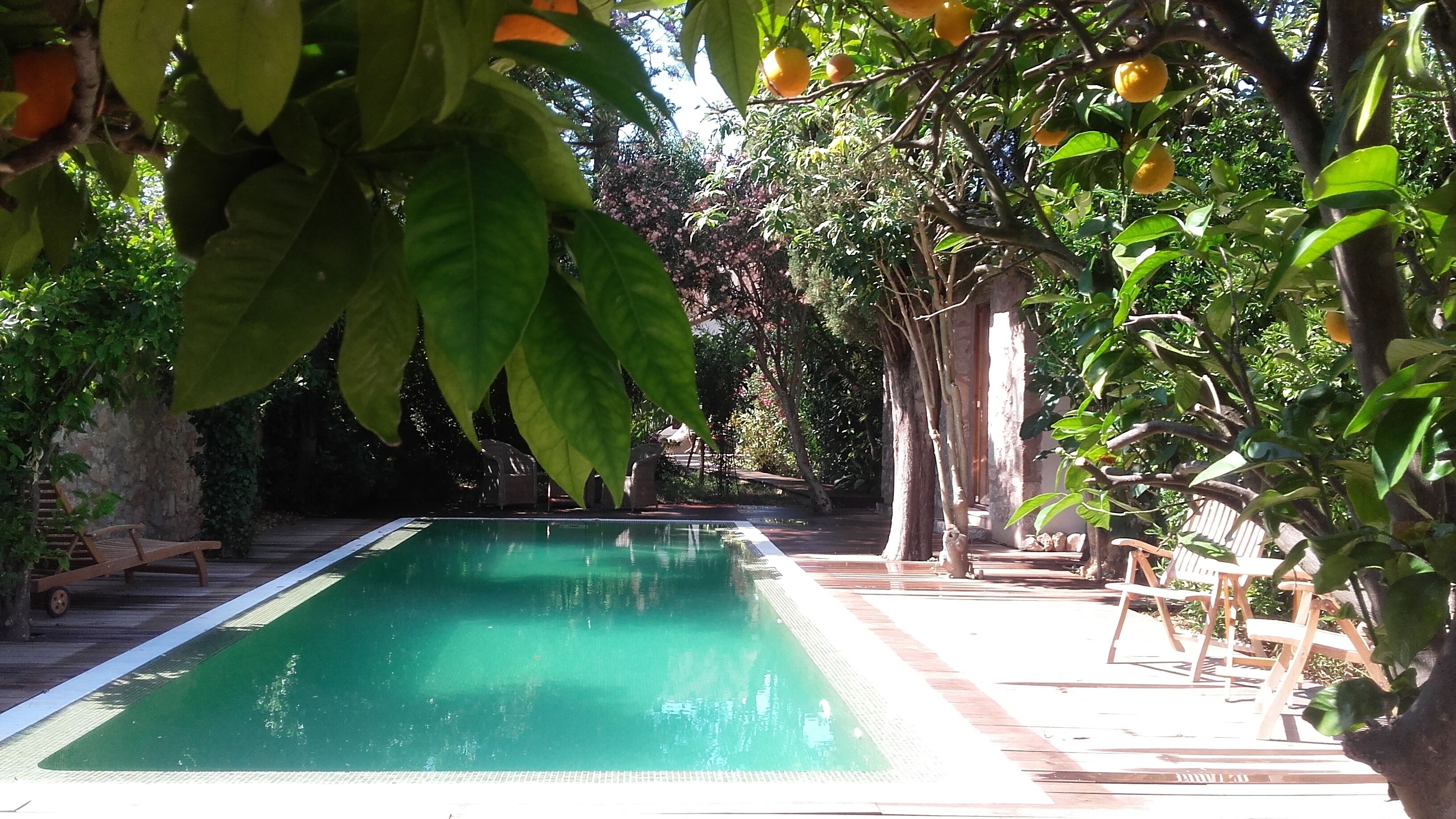 Beautiful townhouse with garden and private pool