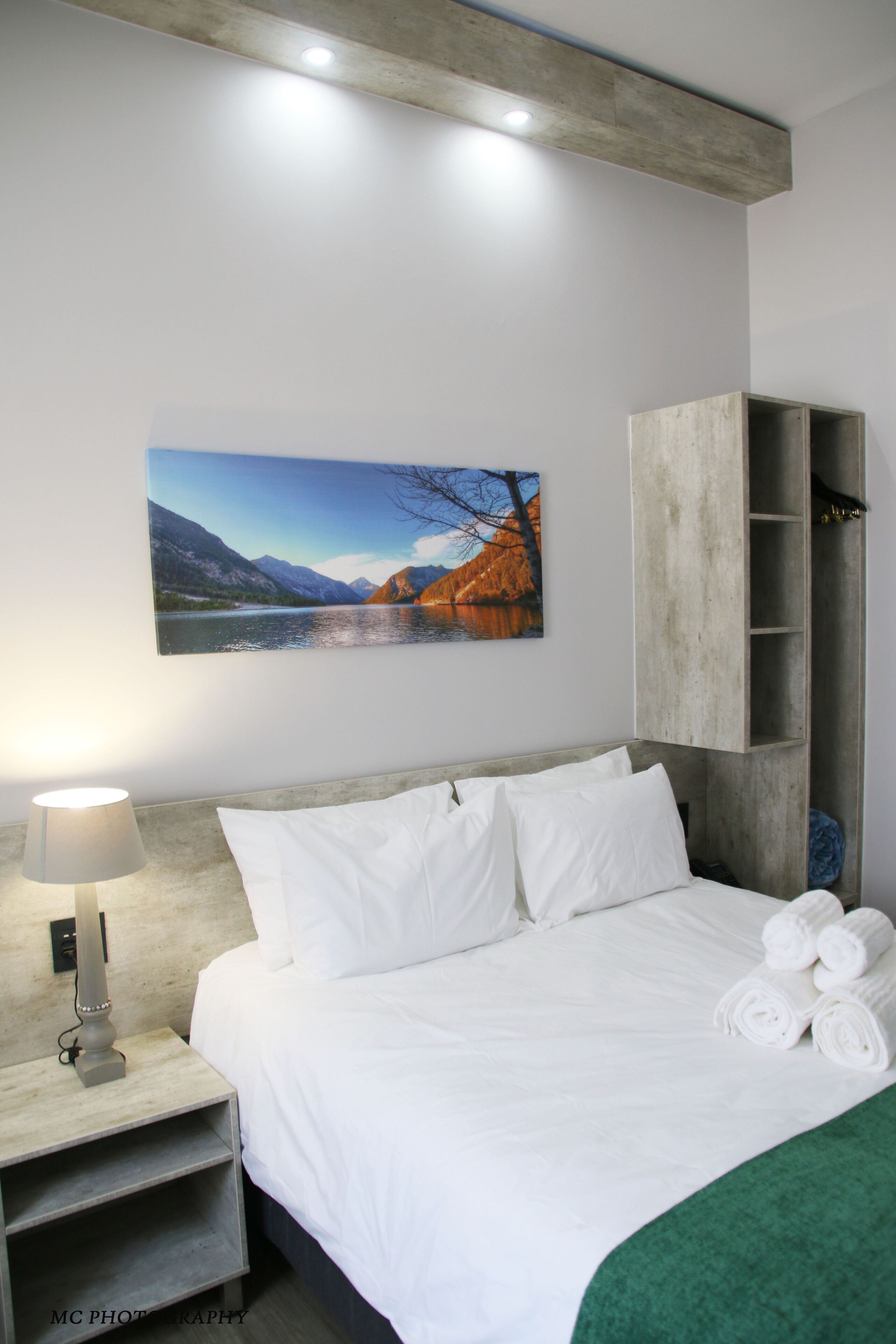 In-room safe, desk, soundproofing, free WiFi