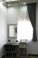 Deluxe Double Room | In-room safe, desk, soundproofing, free WiFi