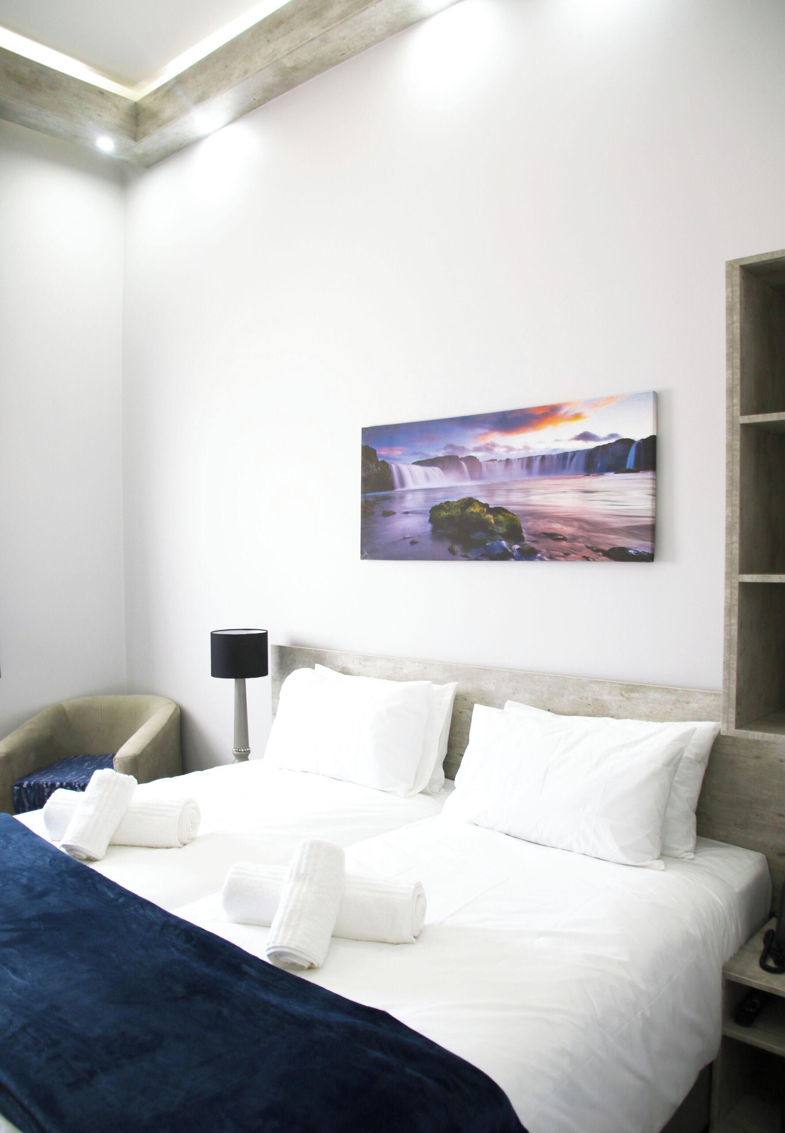 In-room safe, desk, soundproofing, free WiFi