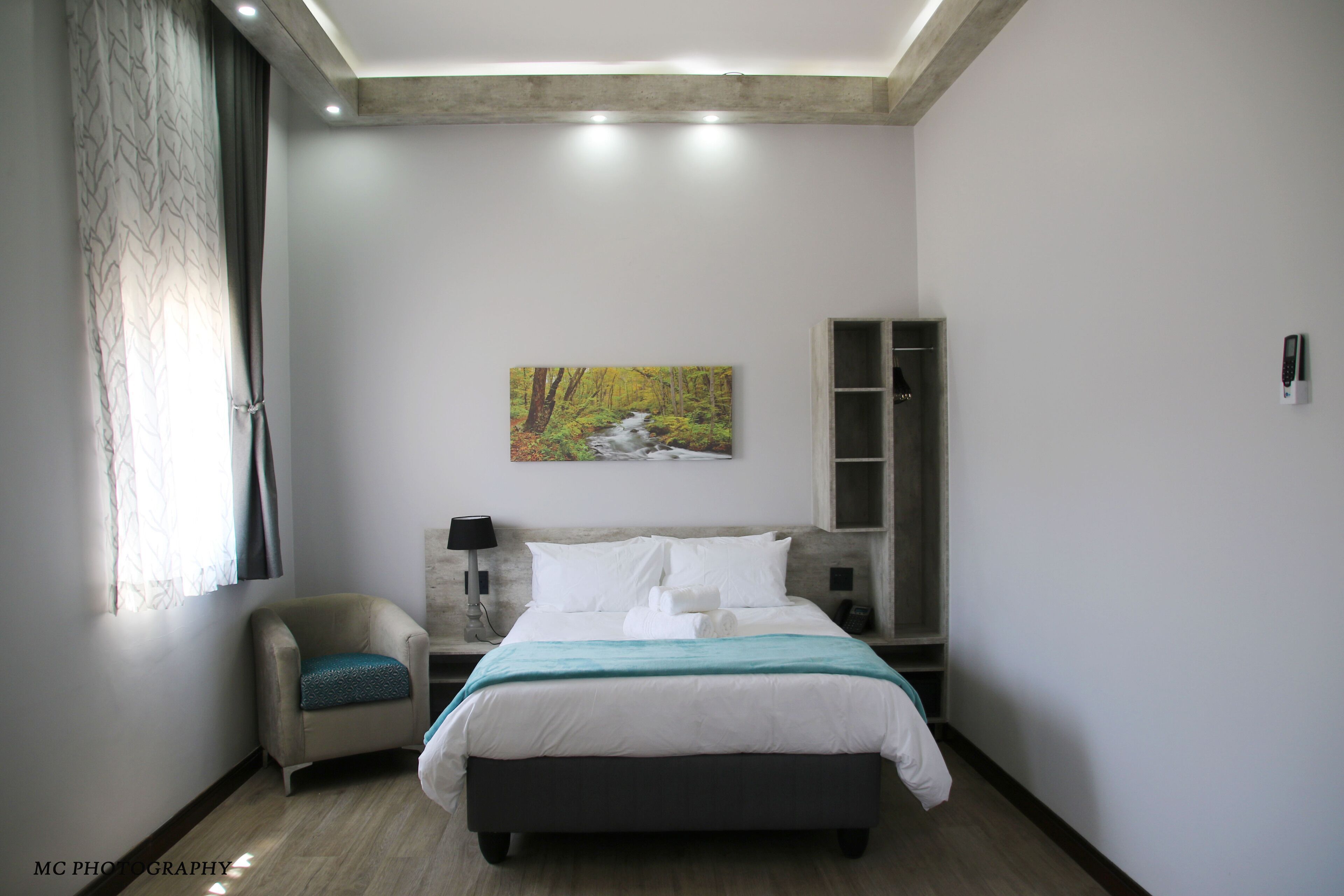 In-room safe, desk, soundproofing, free WiFi