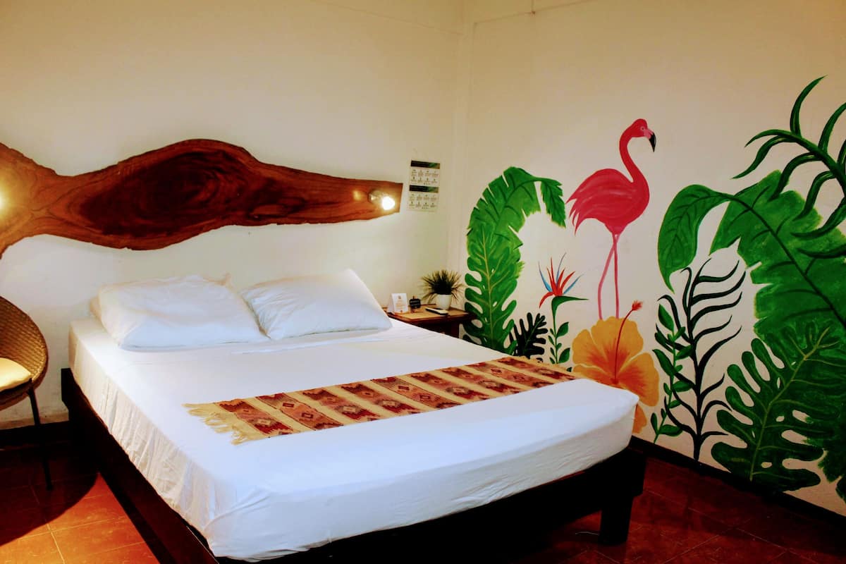 1 Schlafzimmer, individuell eingerichtet, kostenloses WLAN, Bettwäsche