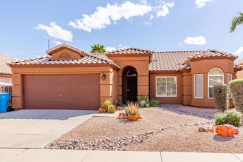 QuintessentialArizona home designed in style that blends seamlessly with desert.