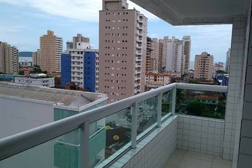 Comfortable Apartment Praia Grande / Aviation