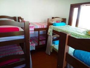 Free WiFi, bed sheets