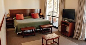 Superior tweepersoonskamer | Een kluis op de kamer, gratis wifi, beddengoed