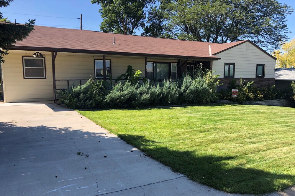 Nice 3 Bedroom Ranch House
