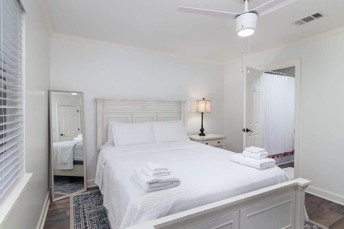 2 habitaciones, tabla de planchar con plancha y wifi gratis 