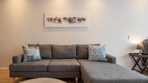 ลักซ์ชัวรี่อพาร์ทเมนท์, 1 ห้องนอน | บริเวณนั่งเล่น