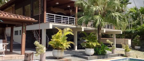 Piscine extérieure