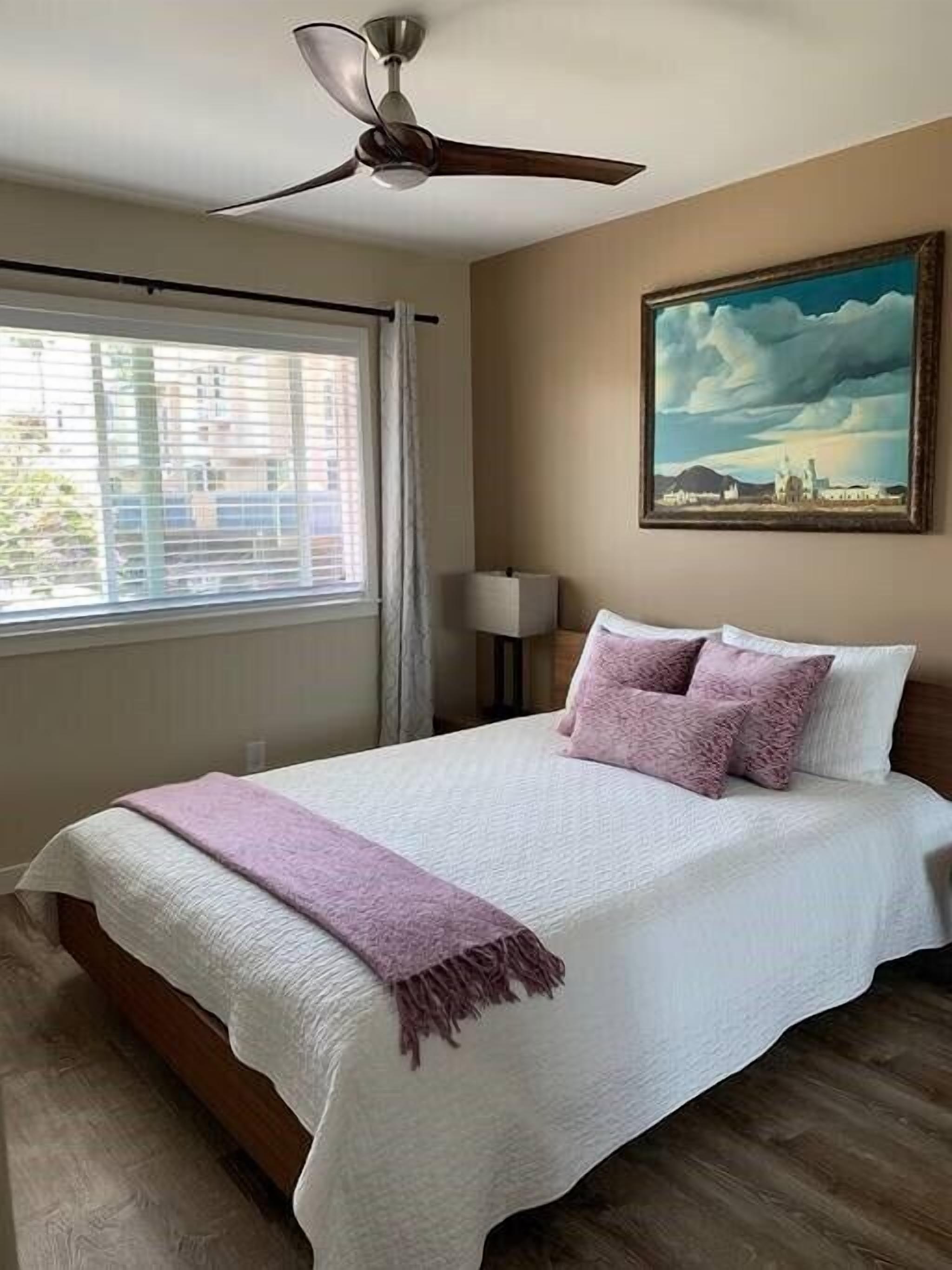 Apt 12: Stunning 2-bed 2-bath Apt Steps to Beach