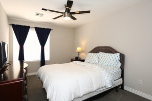 3 bedrooms, desk, iron/ironing board, WiFi - 3 bedrooms oasis + office + private pool 🌵 (Scottsdale)