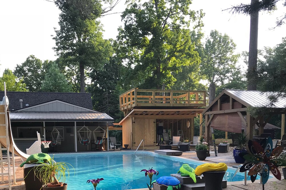 ⚓Captain Bill's Guest House/seasonal pool access⚓