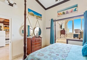3 chambres, coffres-forts dans les chambres, décoration personnalisée