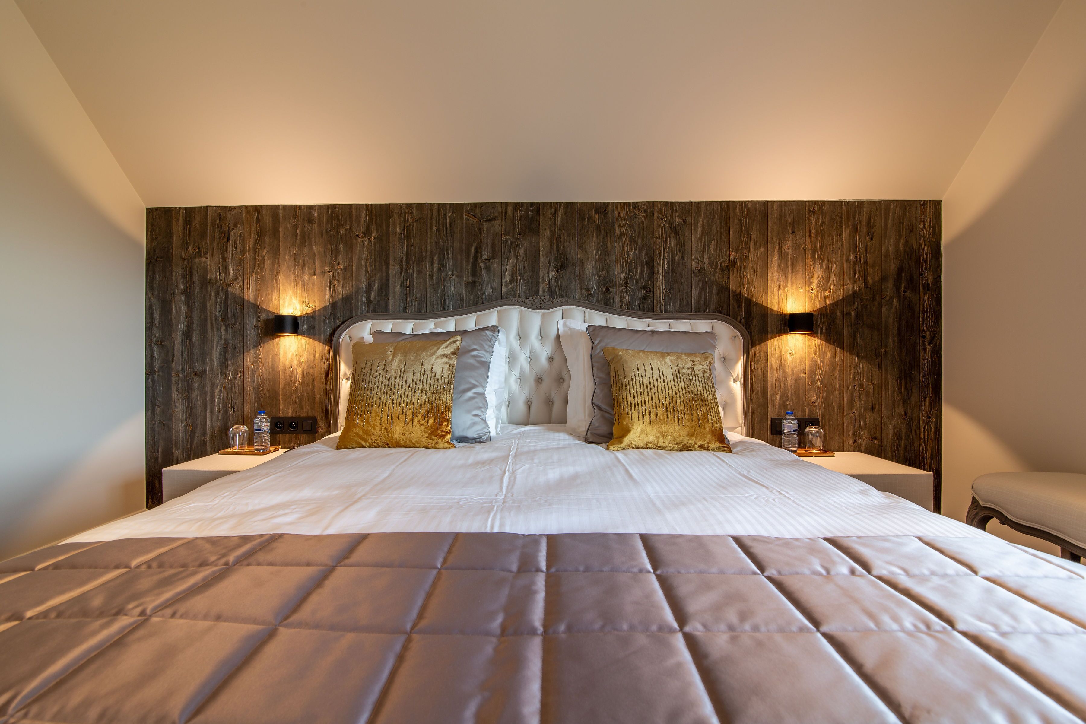 Villa confortable avec piscine intérieure et sauna infrarouge.