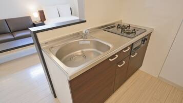 Apartment, 1 Bedroom | Private kitchen | Fridge, microwave, stovetop, electric kettle