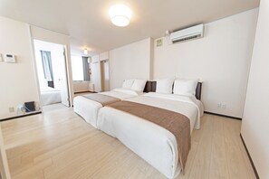 1 bedroom, desk, laptop workspace, blackout curtains - Grandouce Osakajo Kitazume (Osaka)