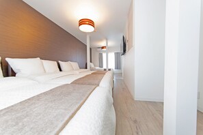 Casa, 1 camera da letto | 1 camera, una scrivania, postazione laptop, tende oscuranti