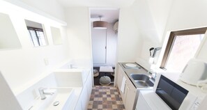 อพาร์ทเมนท์, 2 ห้องนอน | ครัวส่วนตัว | ตู้เย็น, ไมโครเวฟ, เตาปร  ะกอบอาหาร, กาต้มน้ำไฟฟ้า