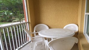 Outdoor dining - Thanksgiving in the land of Disney (Kissimmee)