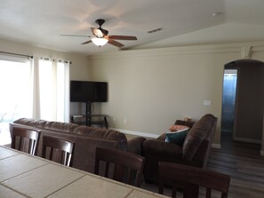 TV - Talley it up to a GREAT TIME in Havasu! (Lake Havasu City)