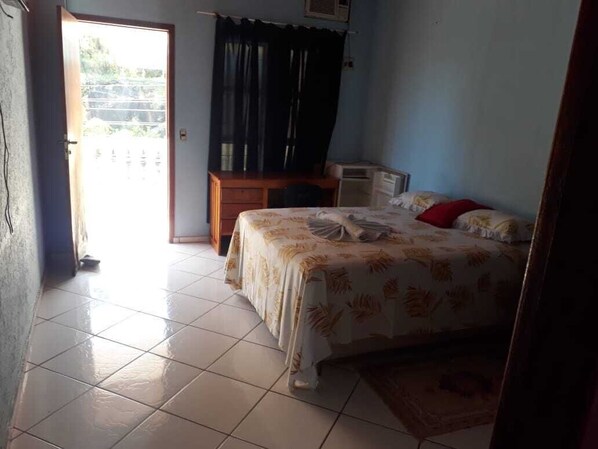Double Room | Free WiFi, bed sheets