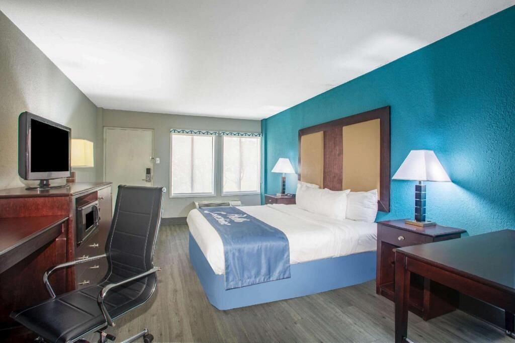 Desk, laptop workspace, free WiFi, bed sheets