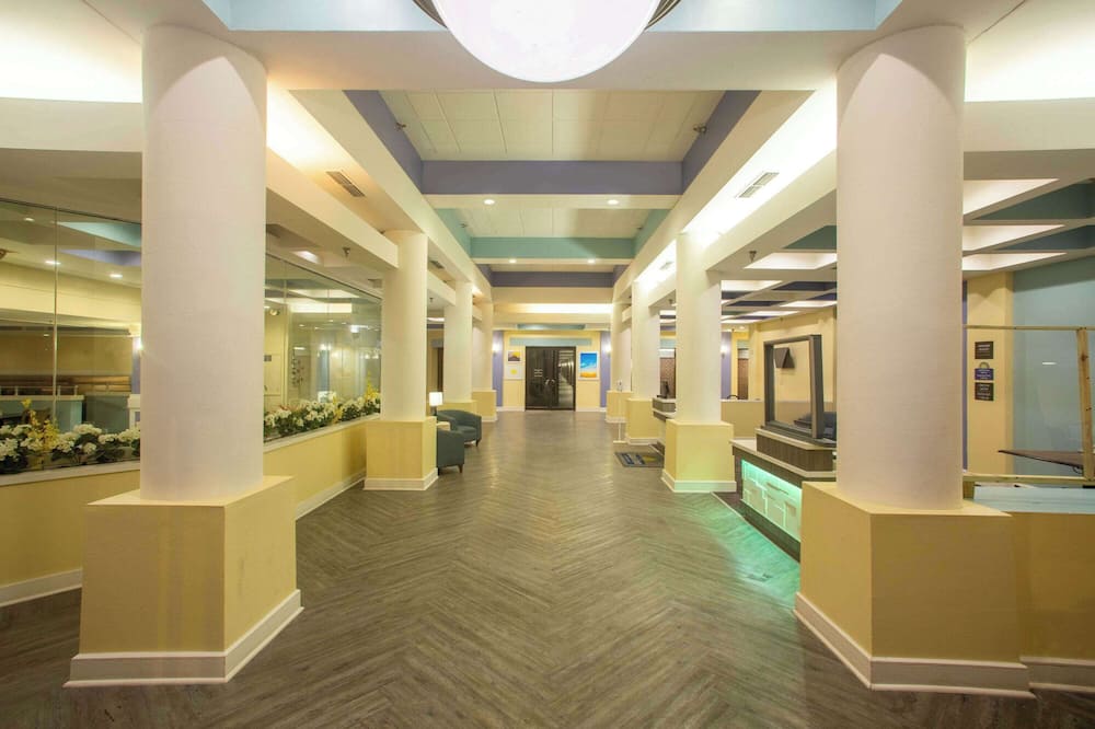 Days Inn by Wyndham Mobile I-65
