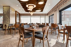 Daily buffet breakfast for a fee - Tryp by Wyndham Istanbul Topkapi (Istanbul)
