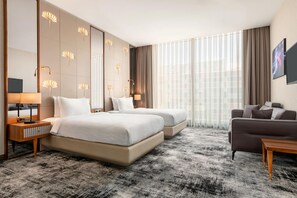 Room, 2 Twin Beds, Non Smoking | Minibar, in-room safe, desk, laptop workspace - Tryp by Wyndham Istanbul Topkapi (Istanbul)