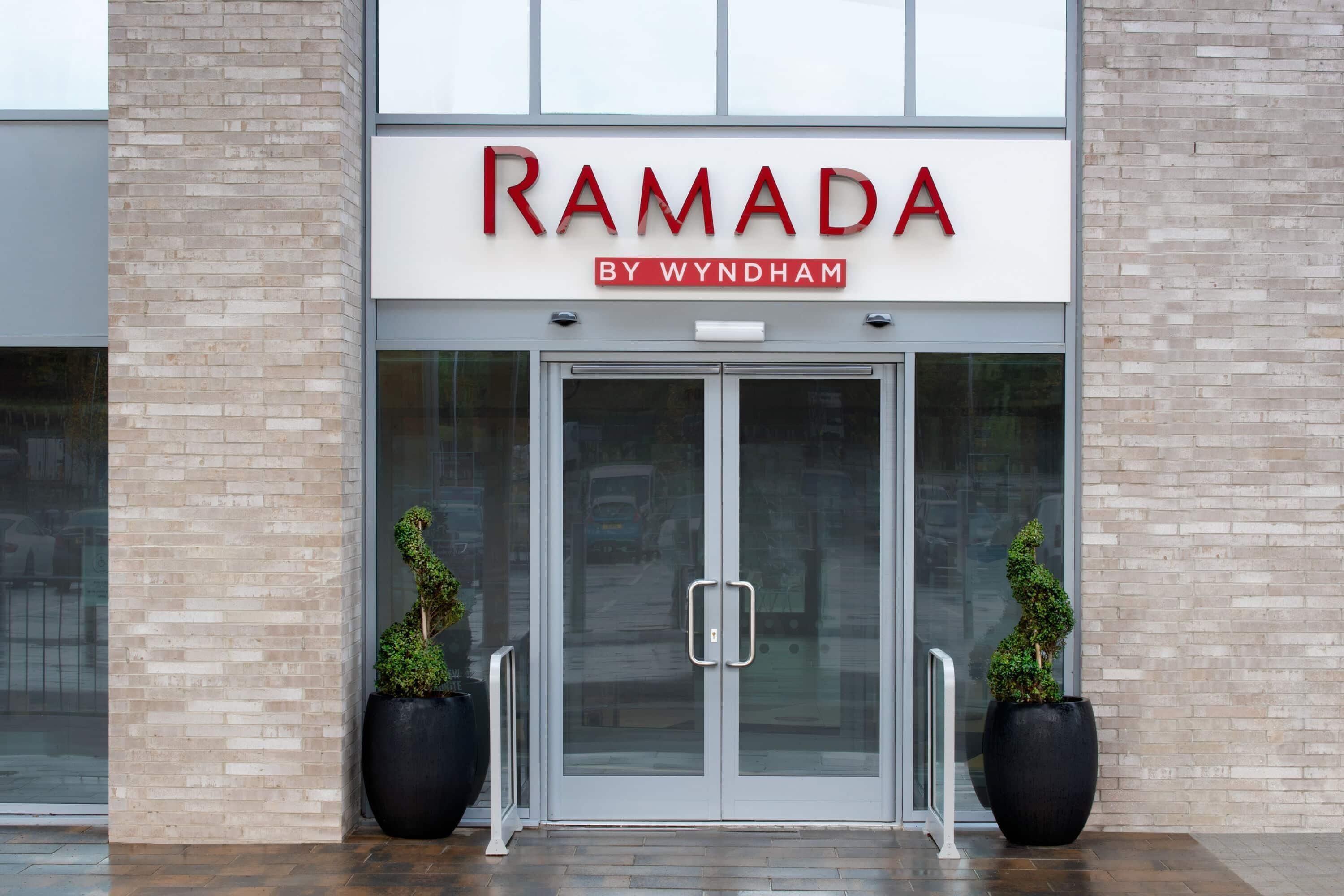 Foto - Ramada by Wyndham Leeds East