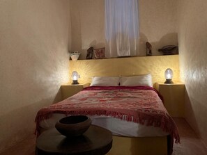 Standard Room | Blackout drapes, free cribs/infant beds, free WiFi, bed sheets - Dar Tamonte (Imgdal)
