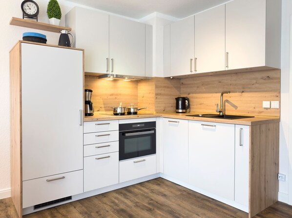 Fridge, microwave, oven, dishwasher
