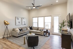 Townhome, Multiple Beds (Modern Ledges) | Living room