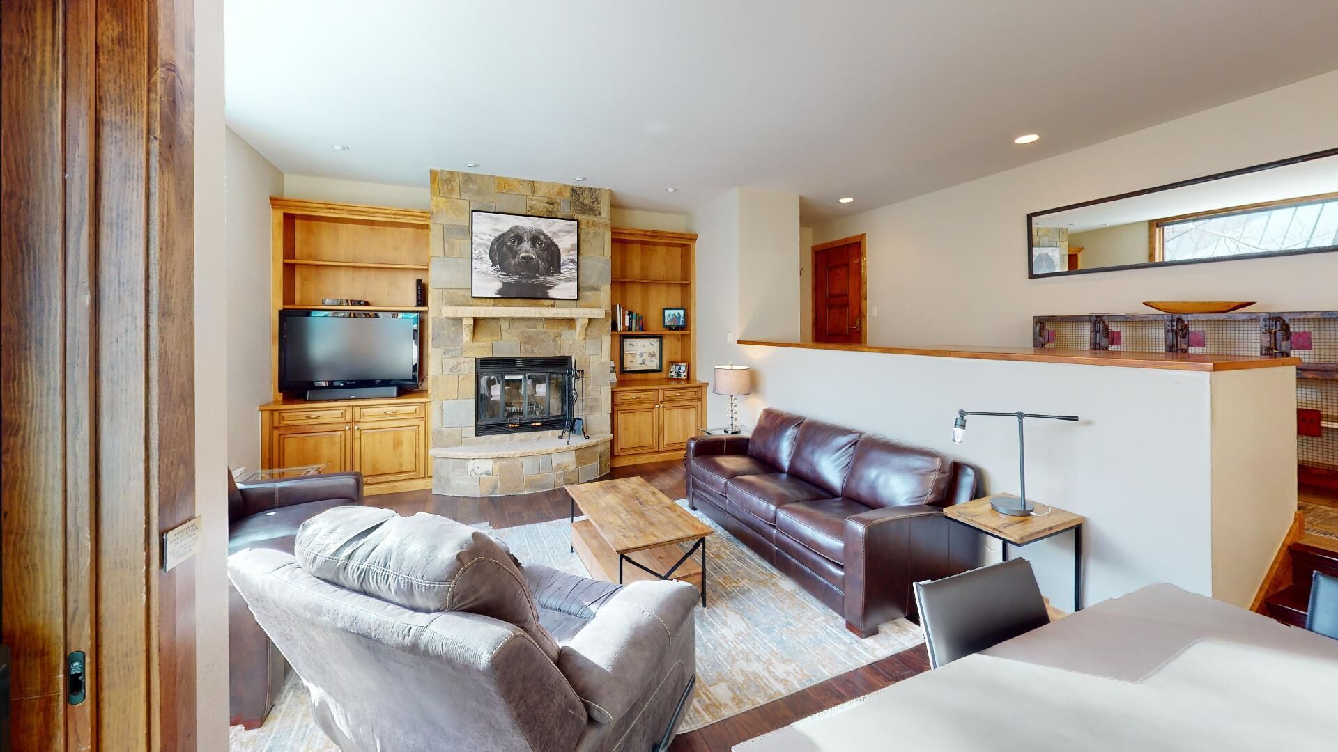 Millrace 2BR ~ Unit 1B ~ w/ Grand Hyatt Access