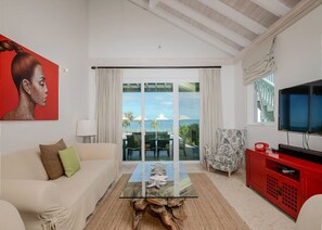 하우스, 침실 4개 | 거실 | 디지털 채널 시청이 가능한 32인치 평면 TV, TV