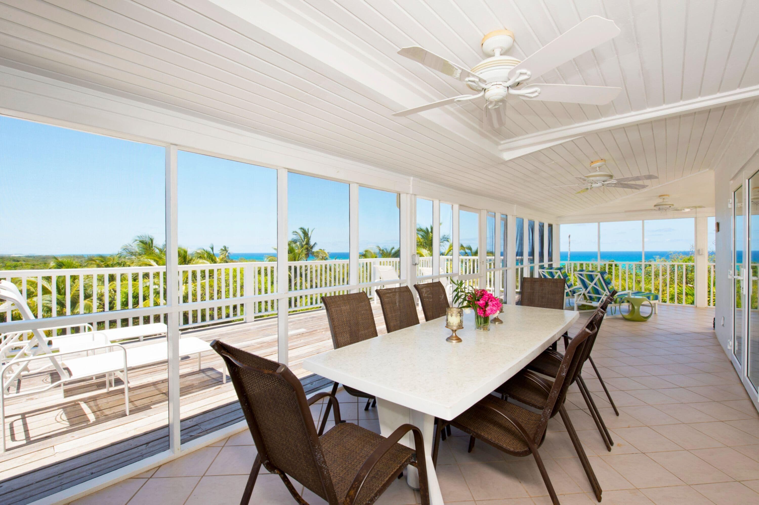 House, 5 Bedrooms | In-room dining