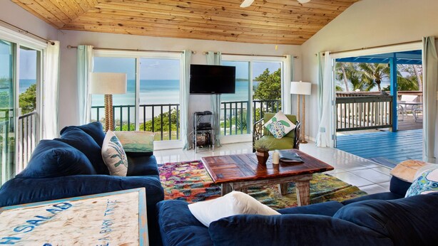 House, 3 Bedrooms | Living room - Blue Dream by Eleuthera Vacation Rentals (Governor's Harbour)