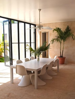 Private kitchen - Savannah House by Eleuthera Vacation Rentals (Savannah Sound)