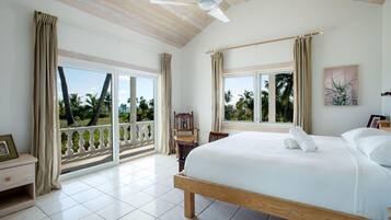 House, Multiple Beds | 7 bedrooms, iron/ironing board, bed sheets