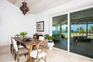 In-room dining - Seven Palms by Eleuthera Vacation Rentals (Governor's Harbour)
