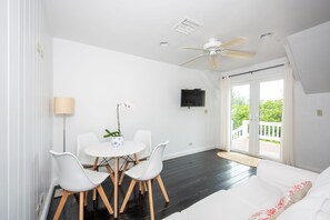 Interior - Four Points Suite by Eleuthera Vacation Rentals (Governor's Harbour)