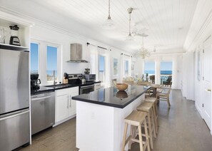 콘도, 침실 2개 | 전용 주방 | 냉장고, 전자레인지, 식기 세척기