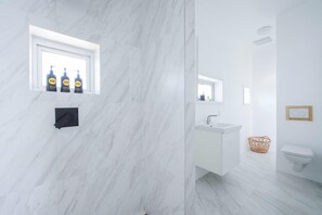 Ferienhaus, Mehrere Betten | Badezimmer | Handtücher
