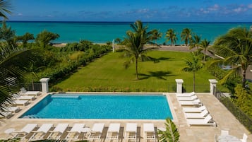 Condo, 3 habitaciones | Alberca | Alberca al aire libre