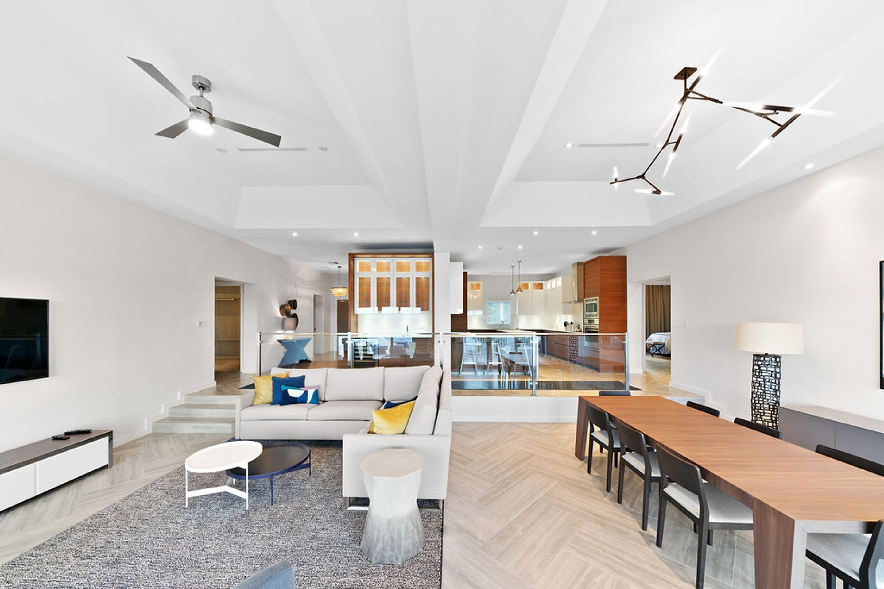Condo, 3 Bedrooms | Living room