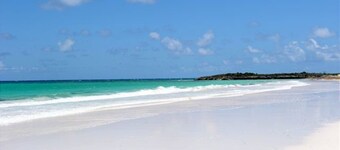 Utopia House by Eleuthera Vacation Rentals