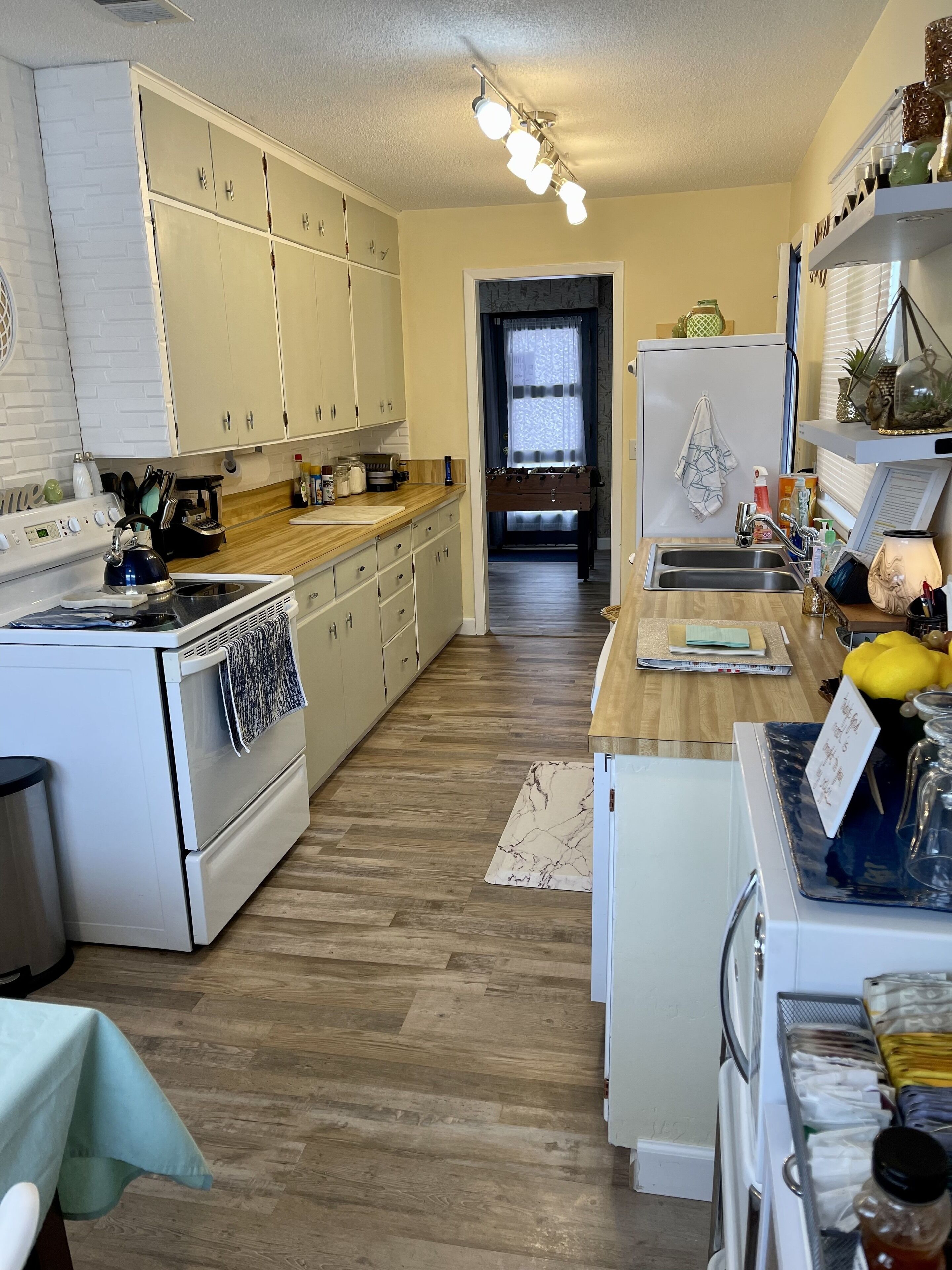 The Split Rock ~ CLEAN, Safe, Convenient Location