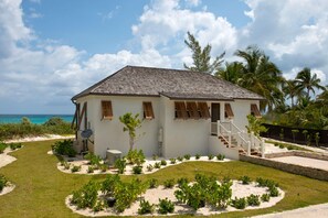 House, 4 Bedrooms | Exterior